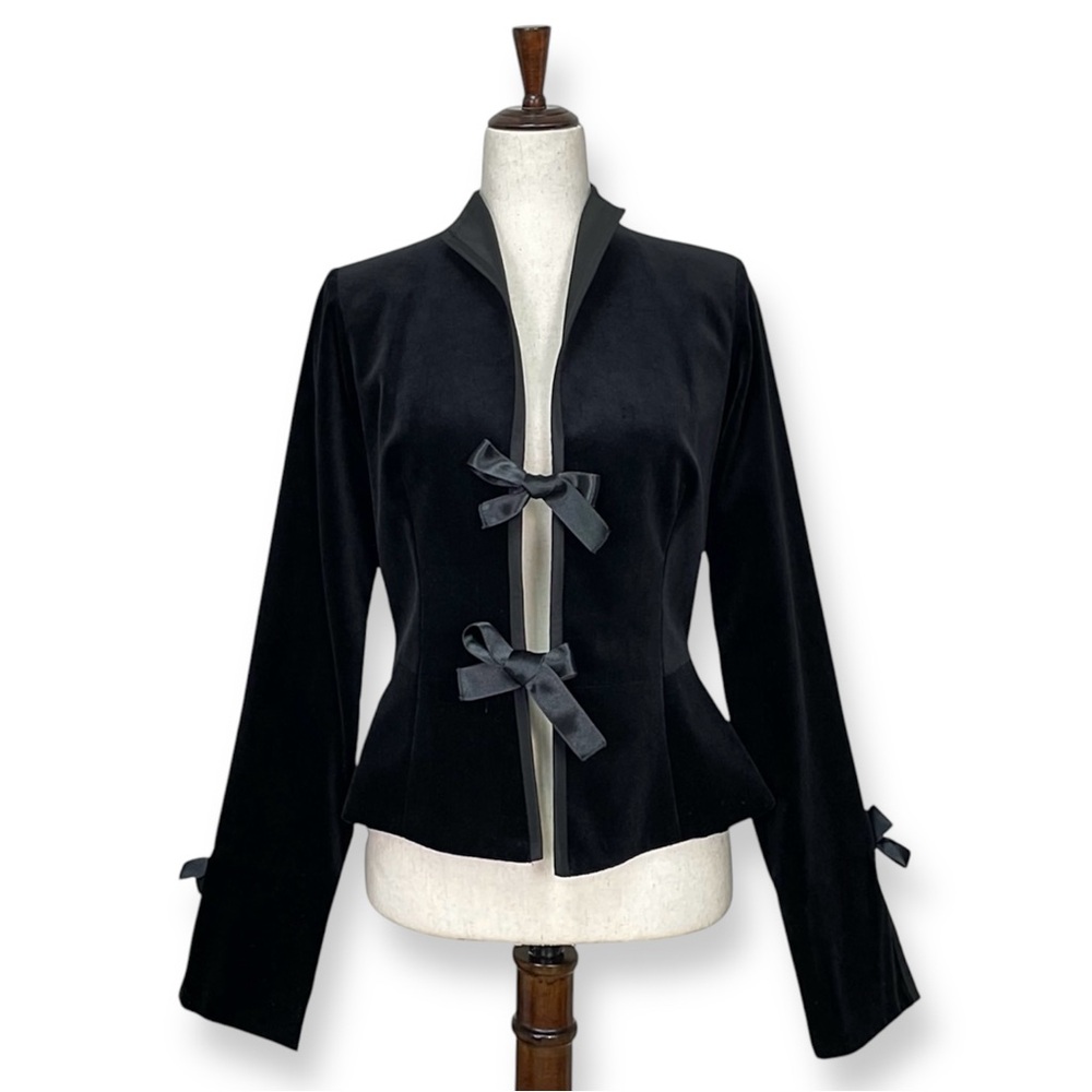 Vintage Tara Jarmon Ribbon Bow Detail Tailored Black Velvet Peplum Jacket Size 6